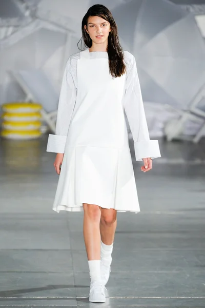 Look 9
